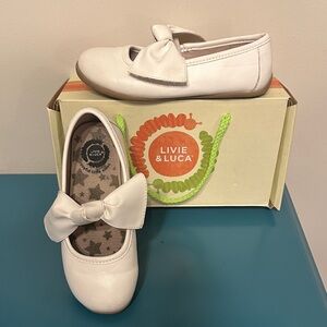 Livie & Luca Cream Bow Kids Dress Shoes